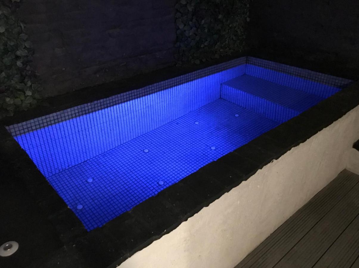 ולנסיה Pequeno Alojamiento Con Mini Piscina - No Climatizada מראה חיצוני תמונה